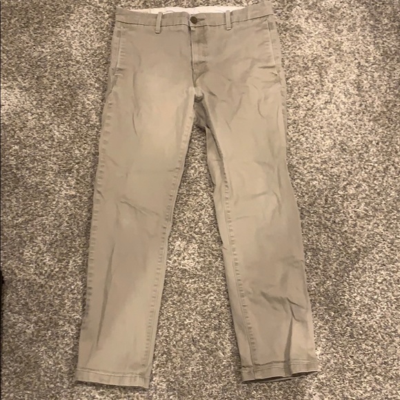 2 Levi’s Khakis - Picture 4 of 6